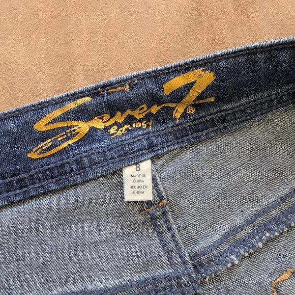 Seven7 Audrey Skimmer Mid Rise Slim Fit Capri Jeans! Size 8! - Picture 4 of 6